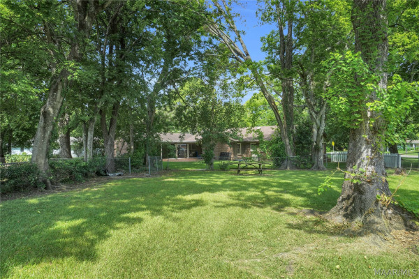 2702 Hermitage Drive