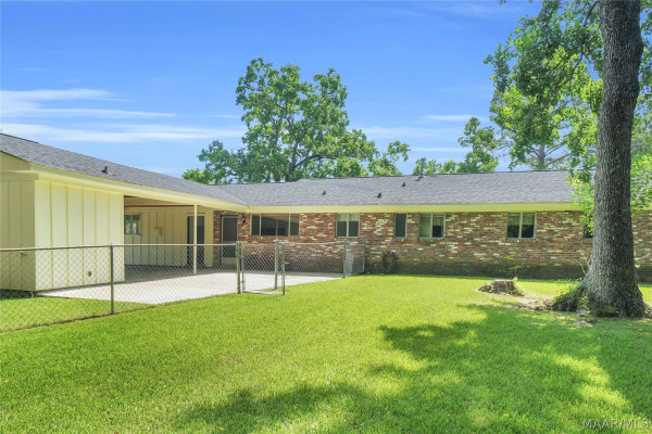 2702 Hermitage Drive