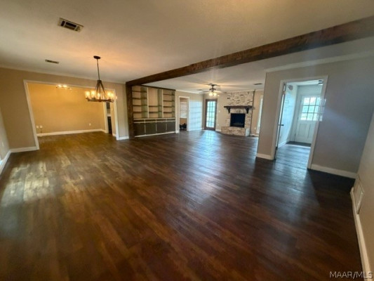 221 Lakeshore Drive