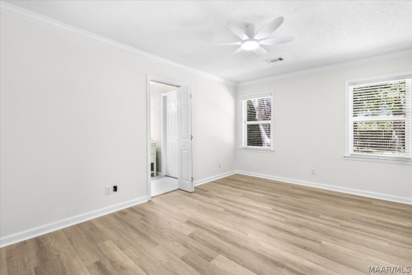 2152 EDINBURGH Drive