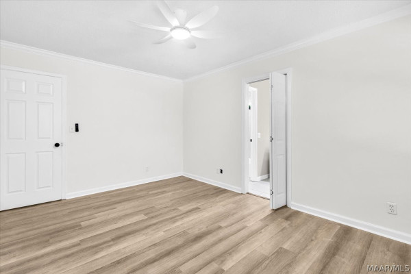 2152 EDINBURGH Drive