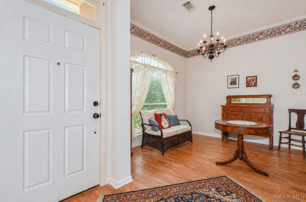 304 RIVER OAKS Drive