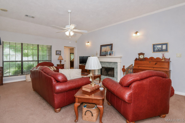 304 RIVER OAKS Drive