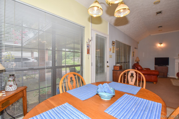 304 RIVER OAKS Drive