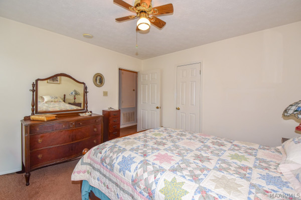304 RIVER OAKS Drive