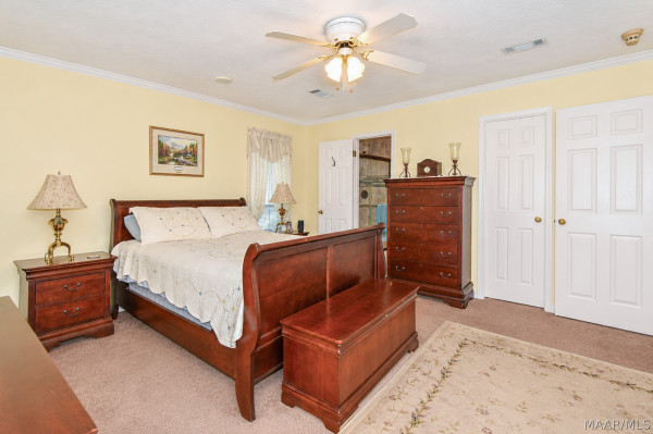 304 RIVER OAKS Drive