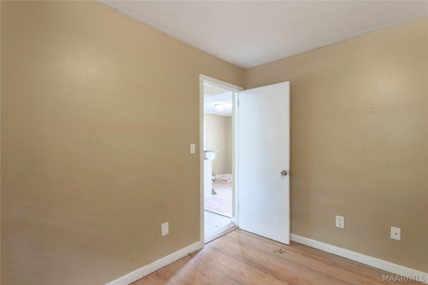 3302 Cottonwood Drive