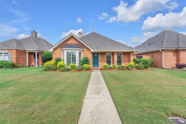 133 CHARLESTON Court N