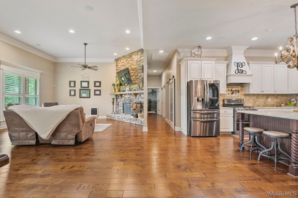 8799 CENTRAL PLANK Road