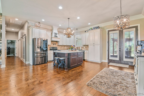 8799 CENTRAL PLANK Road