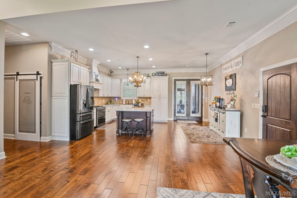 8799 CENTRAL PLANK Road