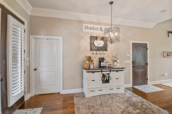 8799 CENTRAL PLANK Road