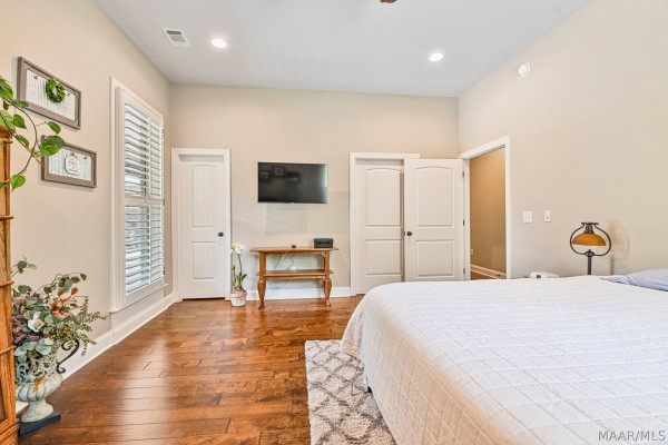 8799 CENTRAL PLANK Road