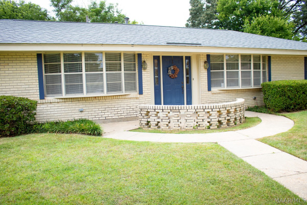 212 Hastings Court