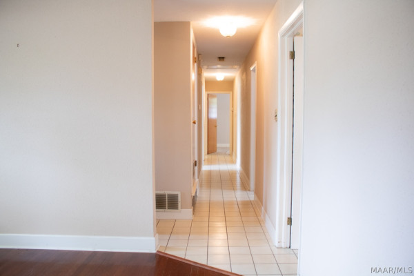 212 Hastings Court