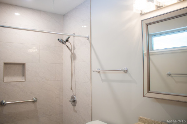 212 Hastings Court