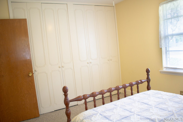 212 Hastings Court