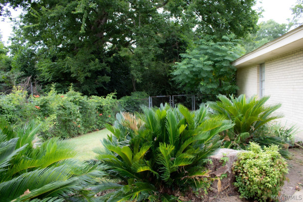 212 Hastings Court