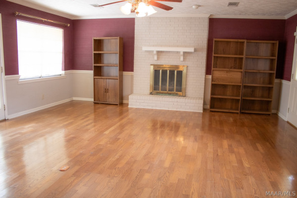 212 Hastings Court
