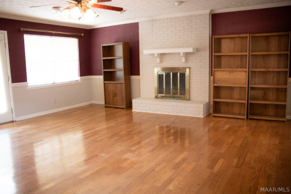 212 Hastings Court