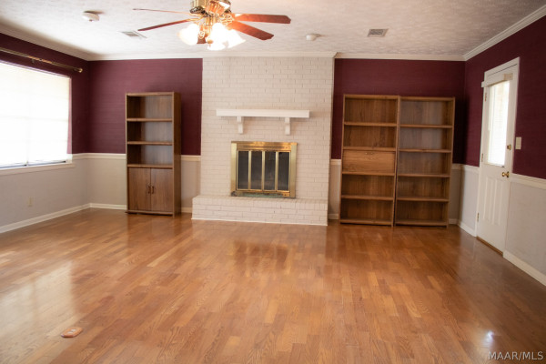 212 Hastings Court