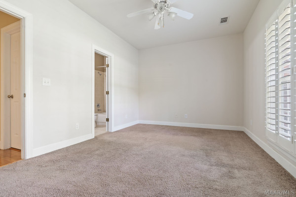 8406 Vintage Way