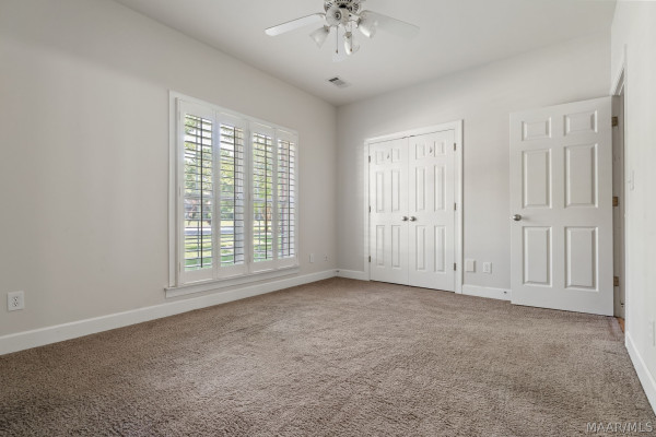 8406 Vintage Way