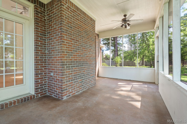 8406 Vintage Way
