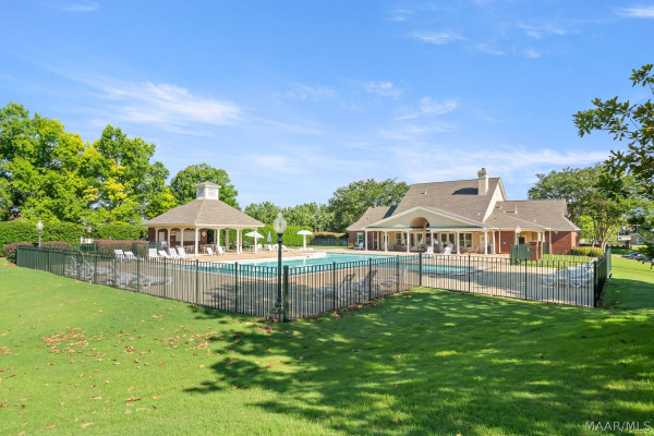 8406 Vintage Way