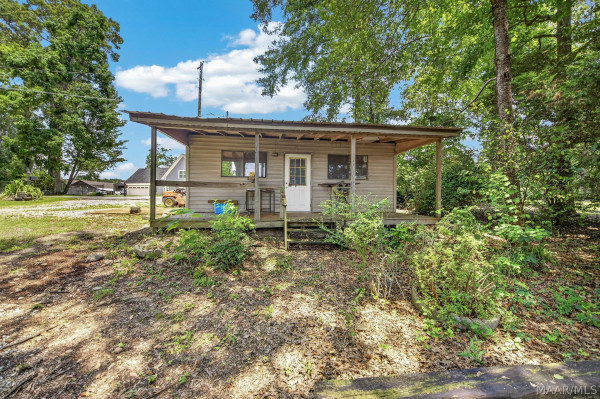 939 Lakeland Drive
