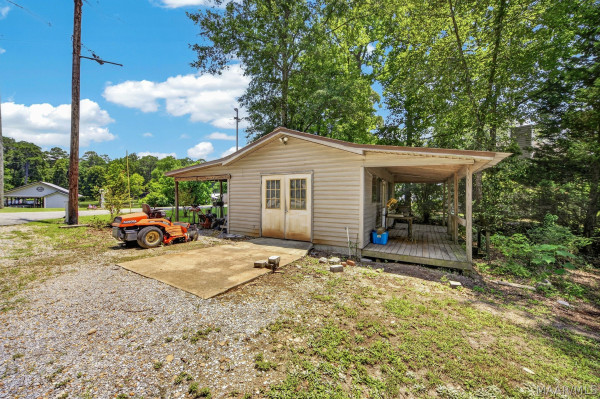 939 Lakeland Drive