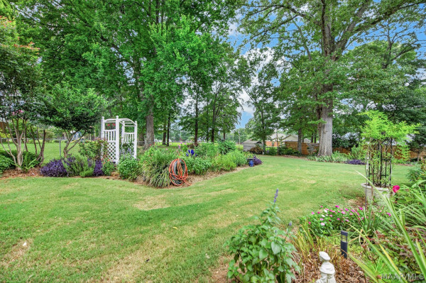 32 Gardendale Drive