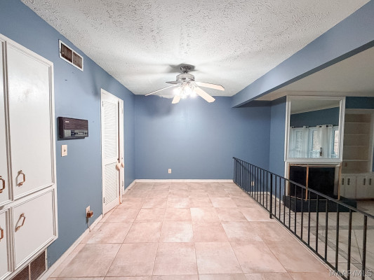 2076 Rexford Road