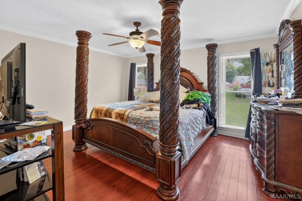 6713 Spivey Court