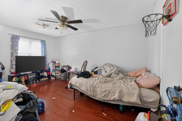 6713 Spivey Court