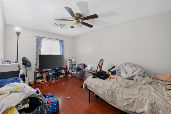 6713 Spivey Court