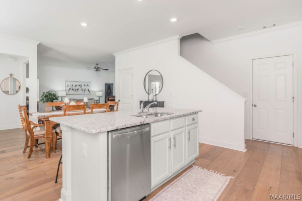 6131 Town Lane
