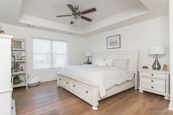 6131 Town Lane