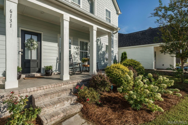 6131 Town Lane