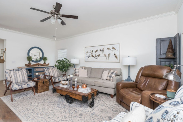 6131 Town Lane
