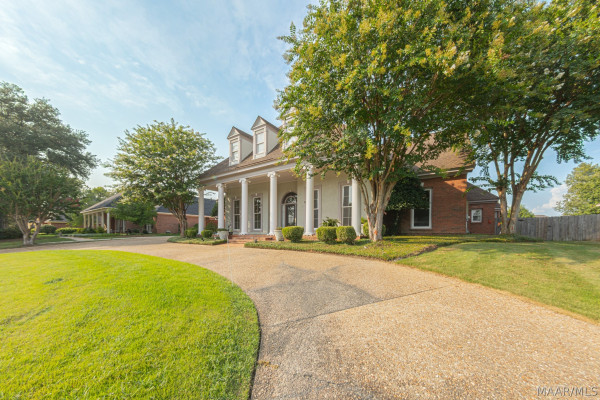 3713 Everest Drive