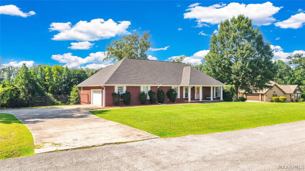 65 County Road 862 .