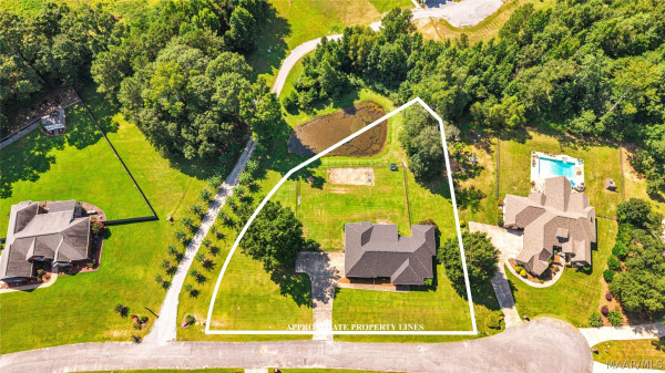 65 County Road 862 .