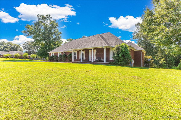 65 County Road 862 .