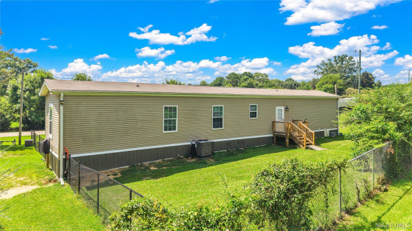 5201 County Road 37 .