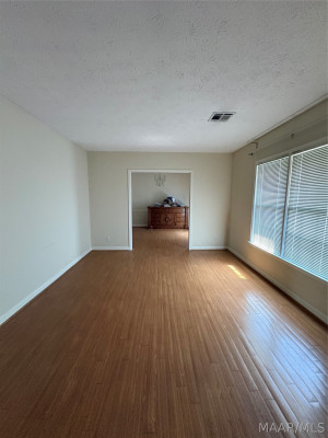 206 Melanie Drive