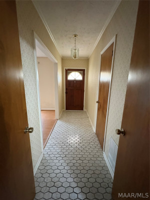 206 Melanie Drive