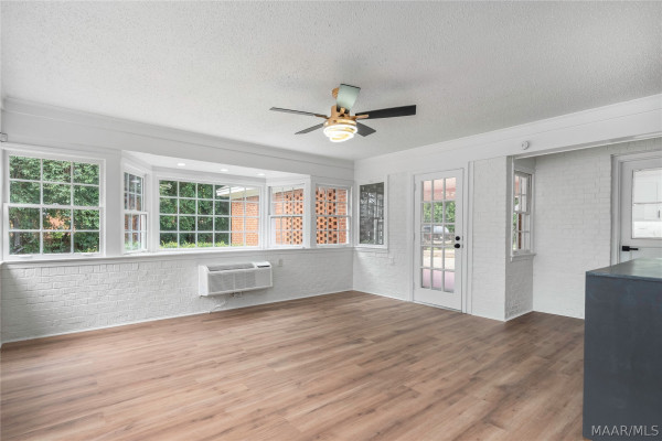 3643 FERNWAY Drive