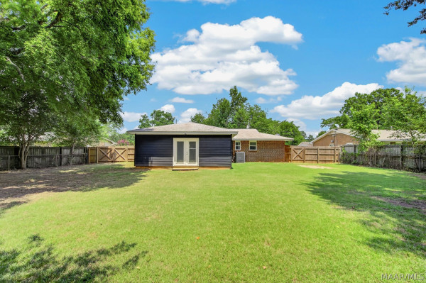 212 Radburn Way