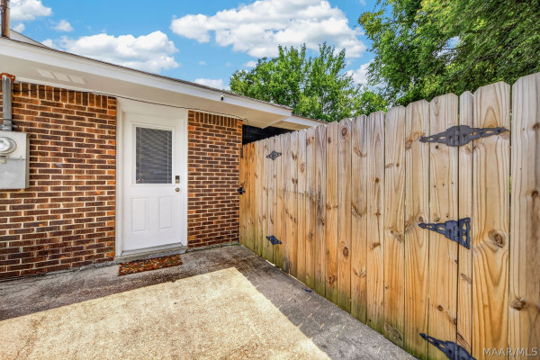 212 Radburn Way